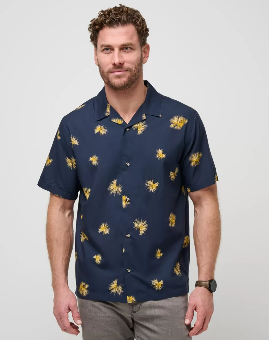 CASINO HOLIDAY BUTTON-UP*TravisMathew Clearance