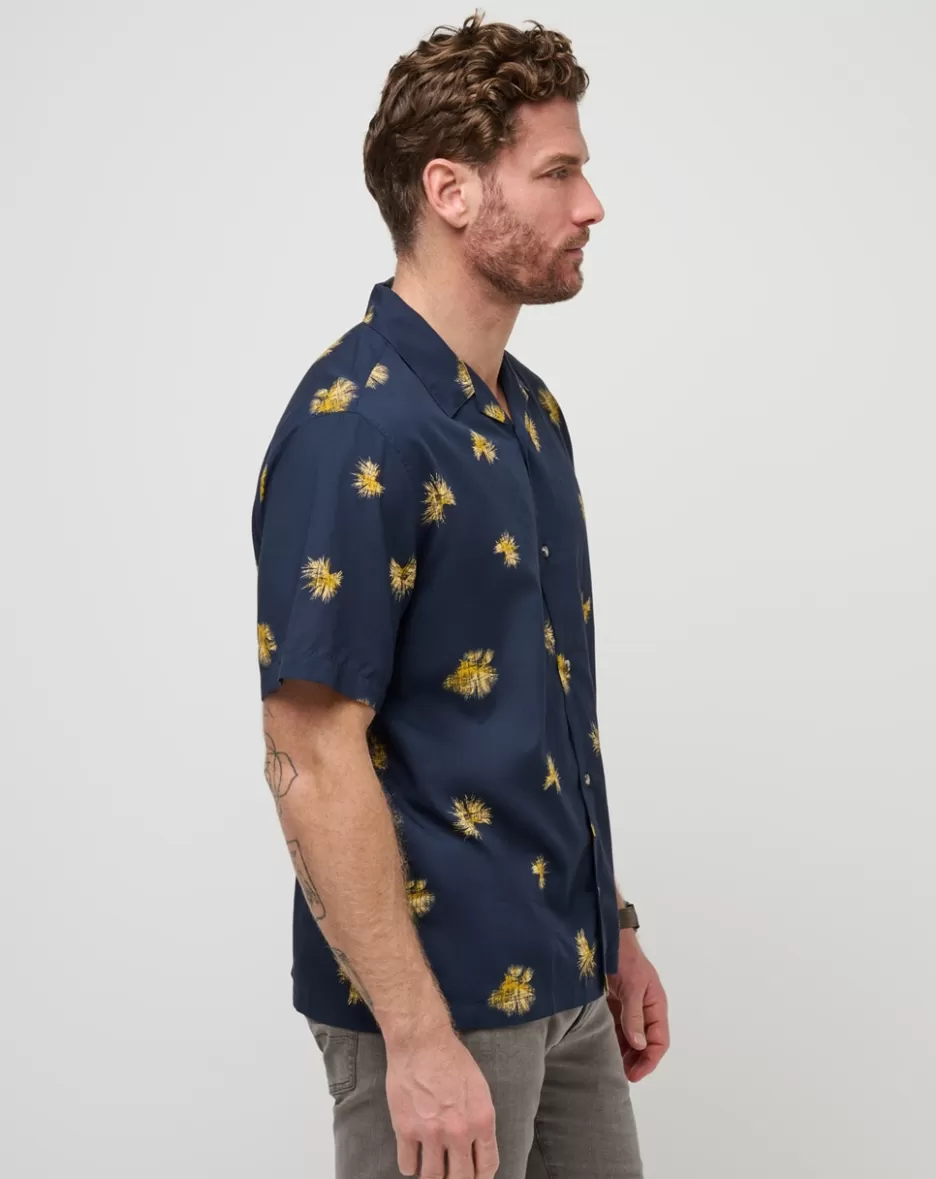 CASINO HOLIDAY BUTTON-UP*TravisMathew Clearance