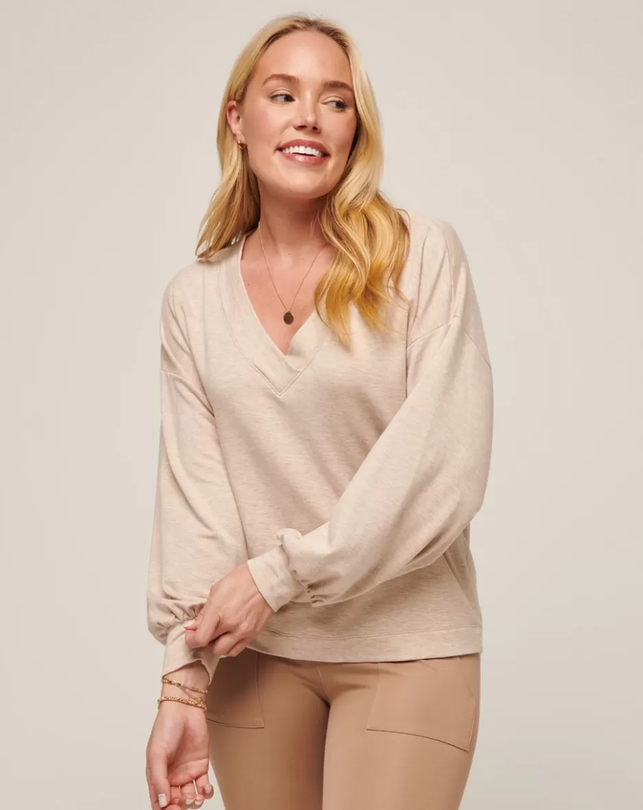 CLOUD TERRY VNECK TOP*TravisMathew Clearance