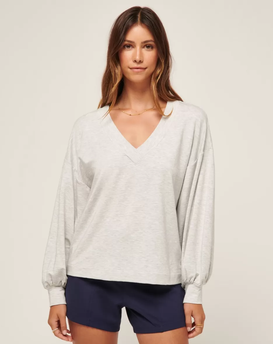 CLOUD TERRY VNECK TOP*TravisMathew Best