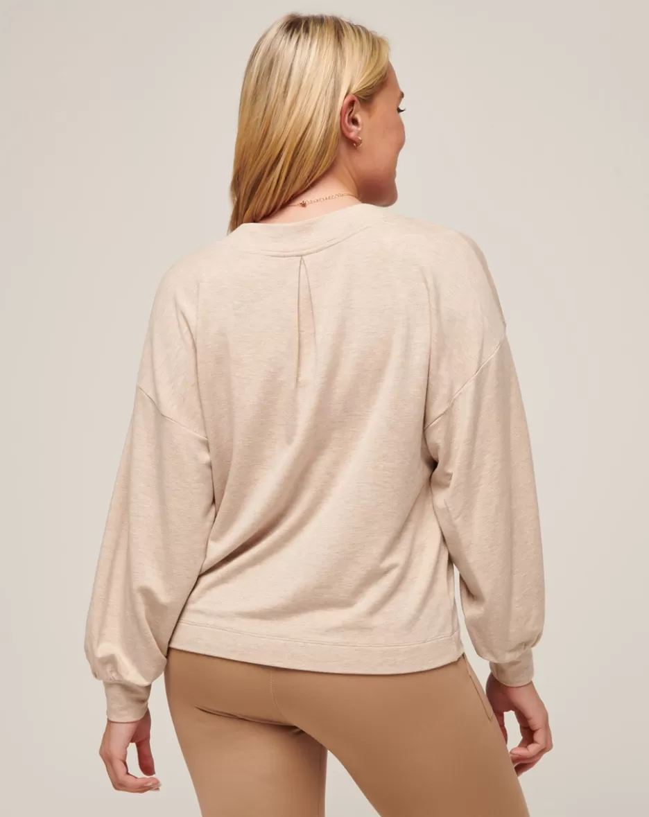 CLOUD TERRY VNECK TOP*TravisMathew Clearance