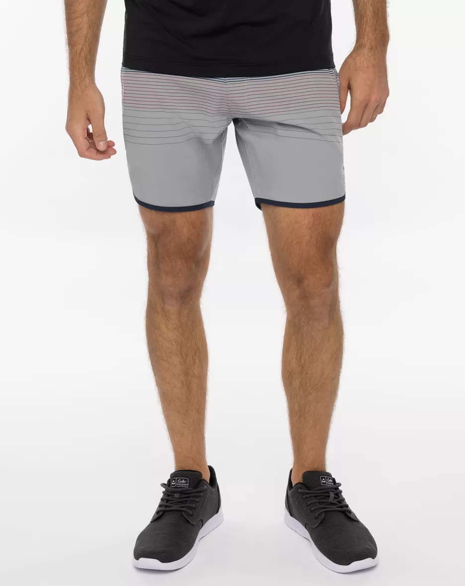 GO TIME 3.0 ACTIVE SHORT 7.5IN*TravisMathew Clearance