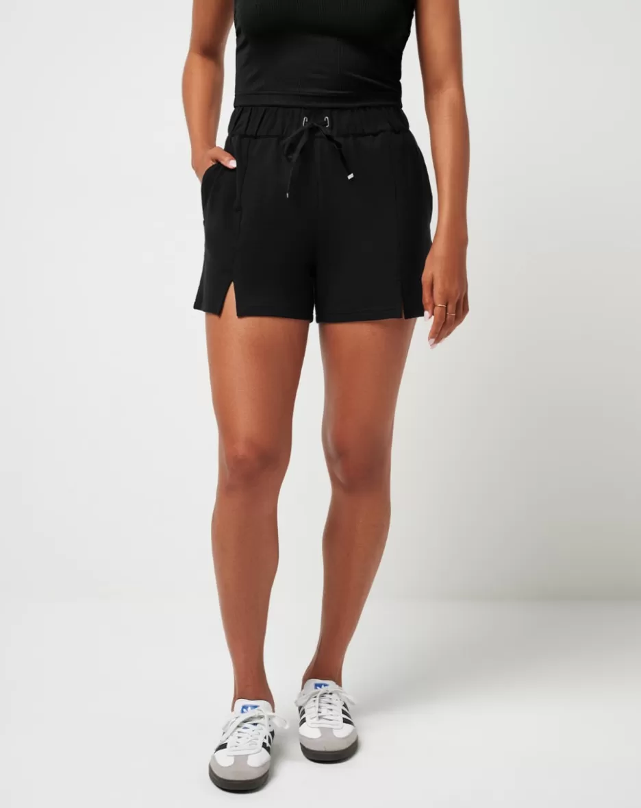 HIDDEN LOCAL SHORT*TravisMathew Sale