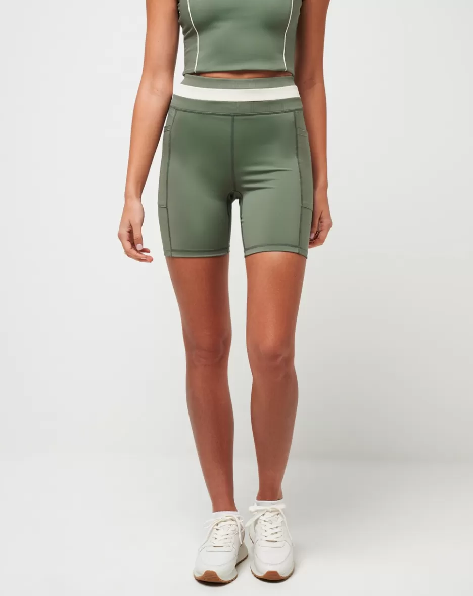 RUNNING WILD MOVEKNIT SHORT*TravisMathew Cheap